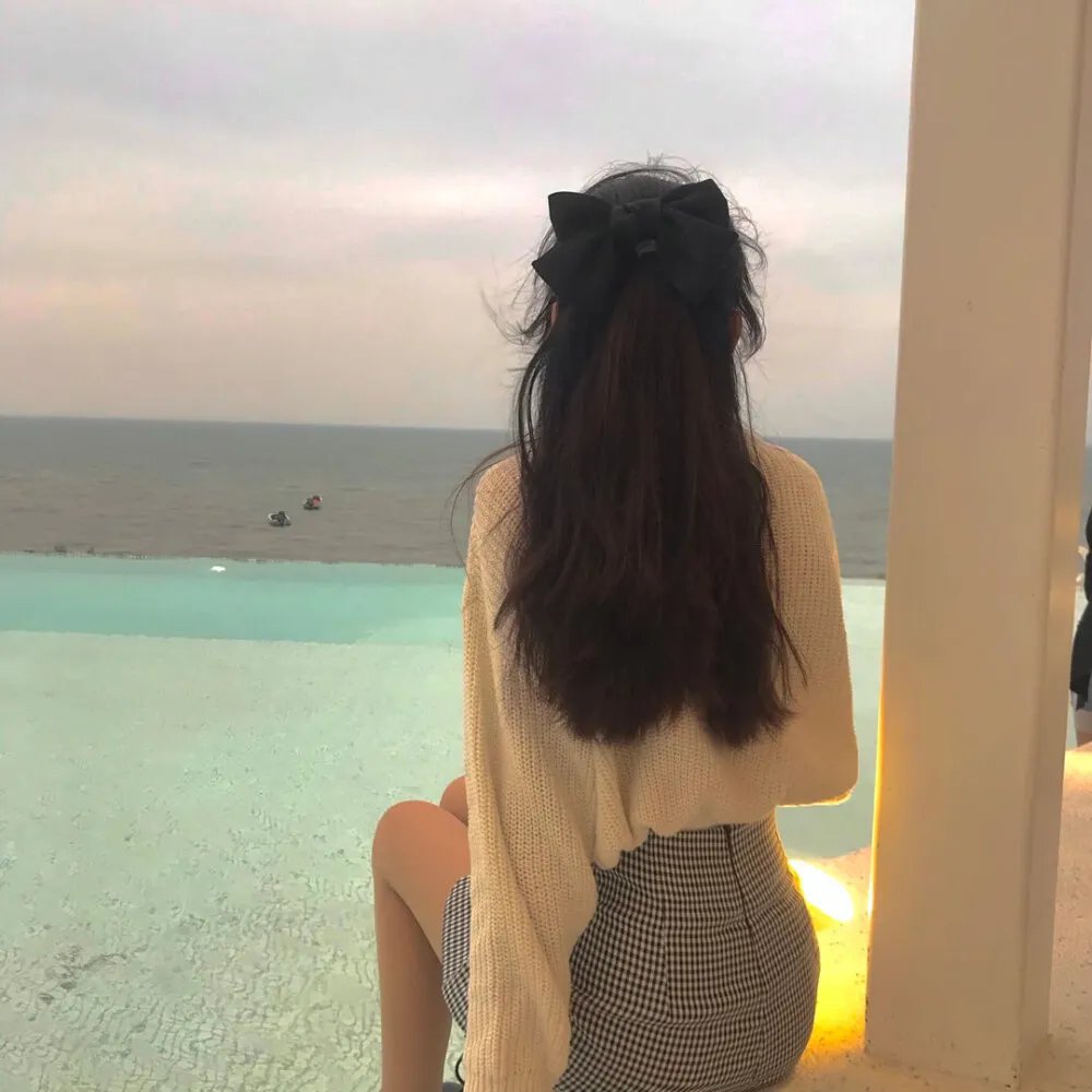 派遣女公关彩华